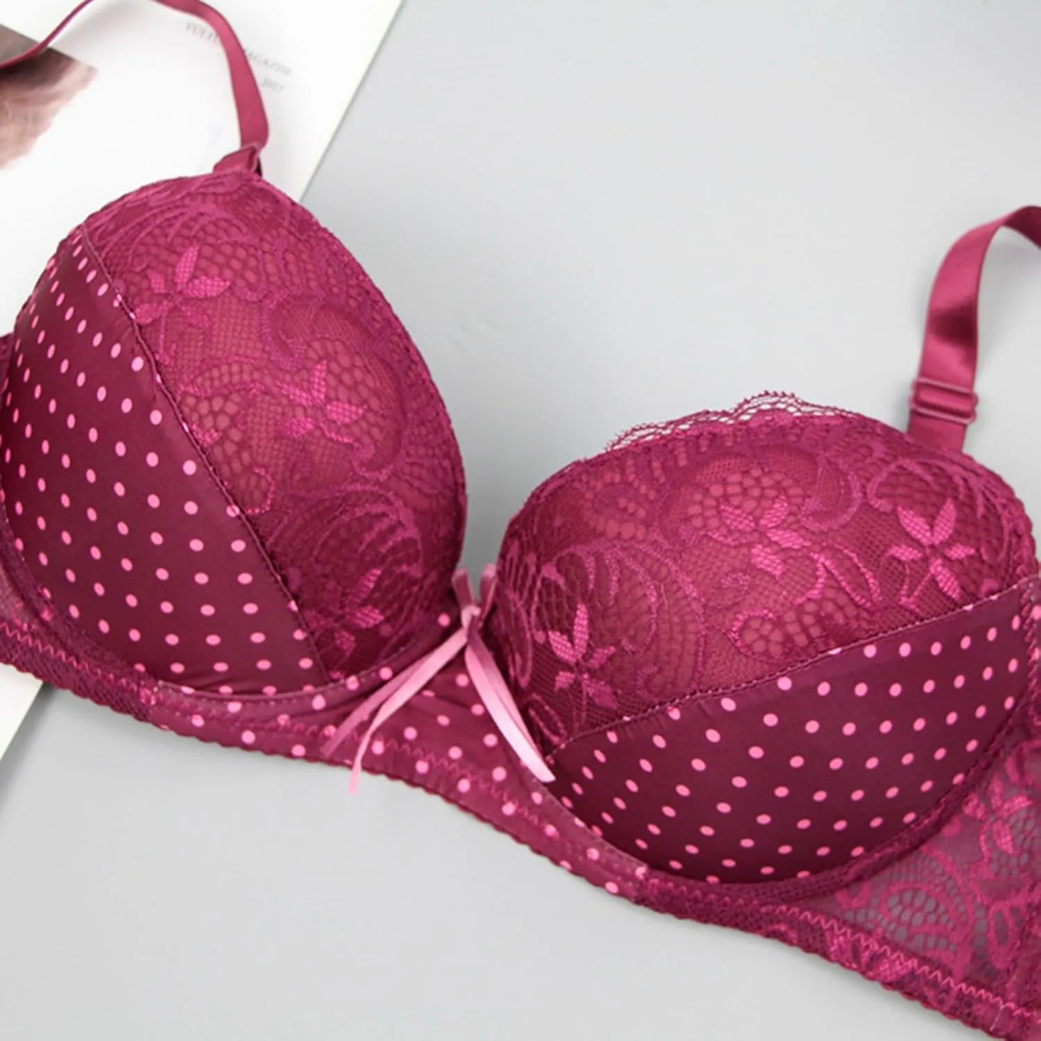 Women's Wireless Full Coverage Bra Everyday Comfort Padded Yoga Workout Fitness T-Shirt Bras Bralette